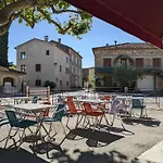 Villa Le Vieux Tilleul - De Charme Avec Piscine Chauffee - Proche Uzes *
