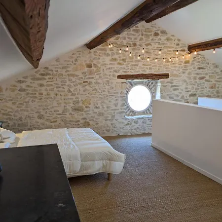 Le Vieux Tilleul Villa Cavillargues