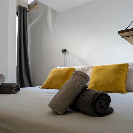 Le Vieux Tilleul - De Charme Avec Piscine Chauffee - Proche Uzes * Cavillargues