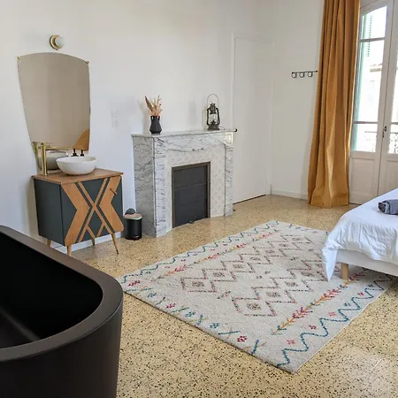 Villa Le Vieux Tilleul - De Charme Avec Piscine Chauffee - Proche Uzes *