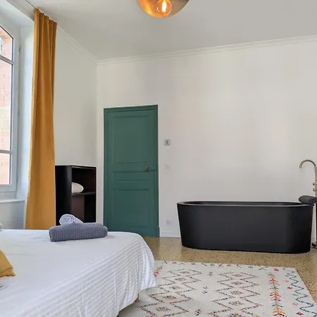 Le Vieux Tilleul - De Charme Avec Piscine Chauffee - Proche Uzes Villa Cavillargues